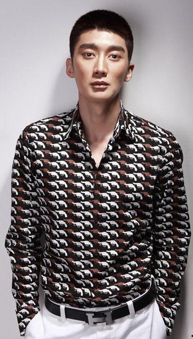 没羽箭演员,传奇英雄的荣耀征程